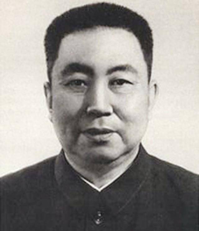 华国锋的妻子韩芝俊：年过九旬仍坚守丈夫遗愿的守护者
