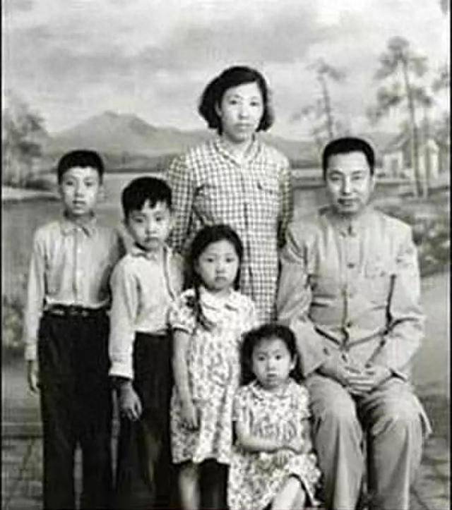 华国锋的妻子韩芝俊：年过九旬仍坚守丈夫遗愿的守护者