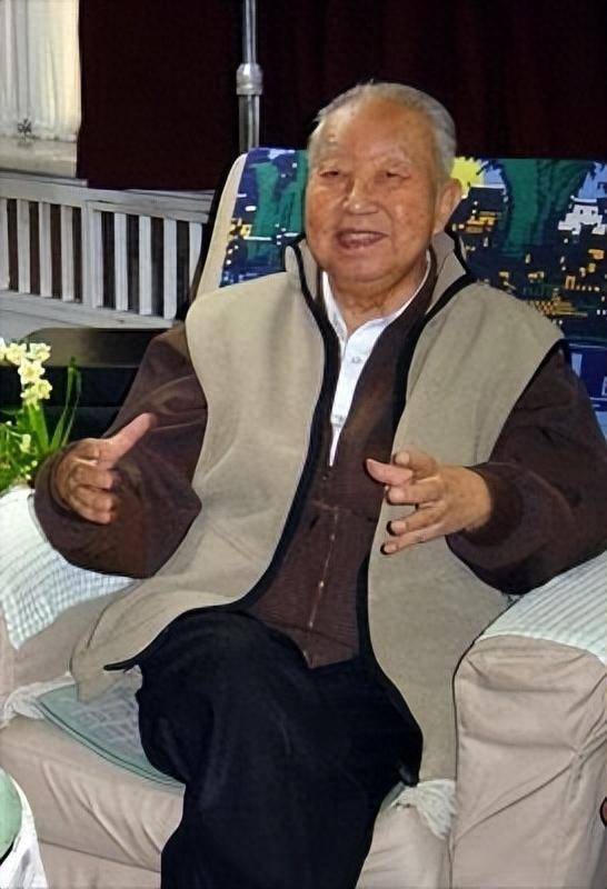 华国锋的妻子韩芝俊：年过九旬仍坚守丈夫遗愿的守护者