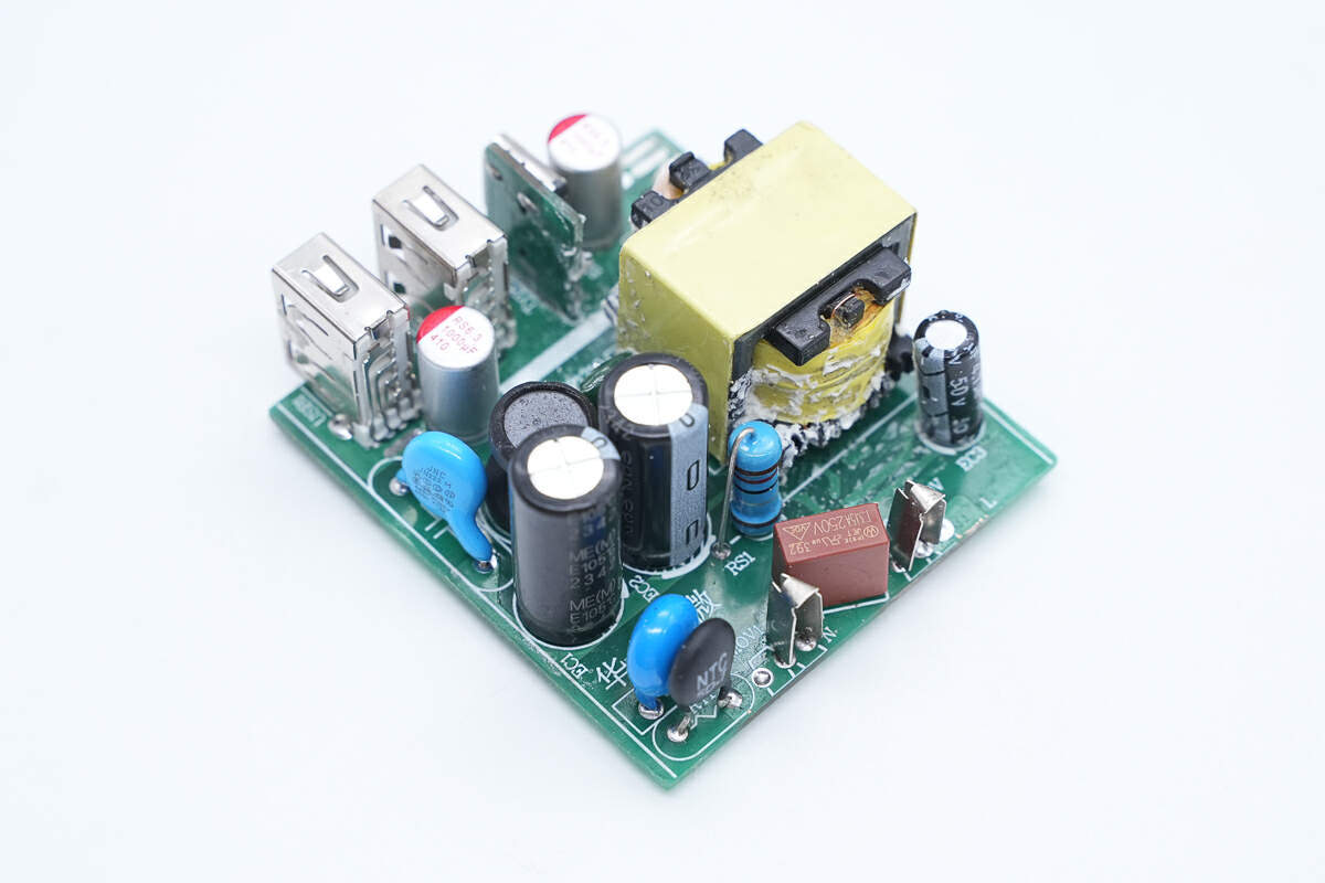 华众芯微5V4.8A多口demo方案解析