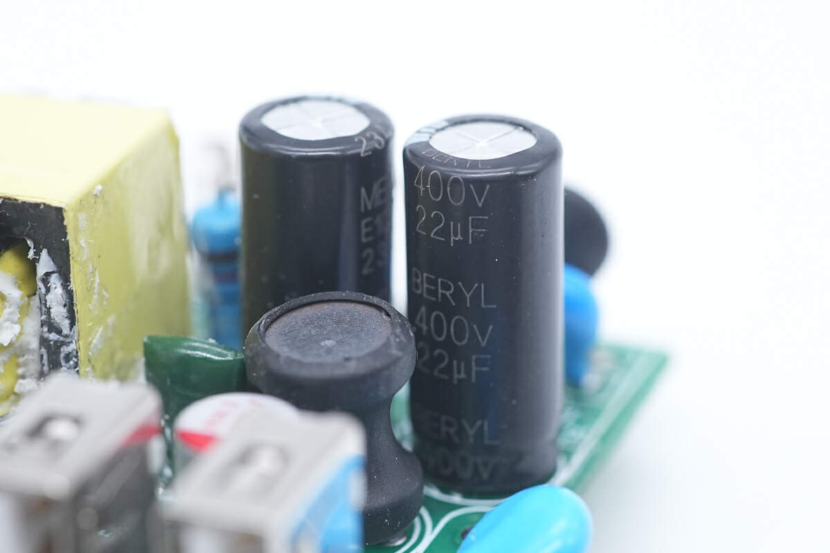 华众芯微5V4.8A多口demo方案解析