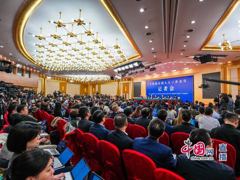 国家发改委主任谈5%经济增长目标：关关难过关关过，前路漫漫亦灿灿