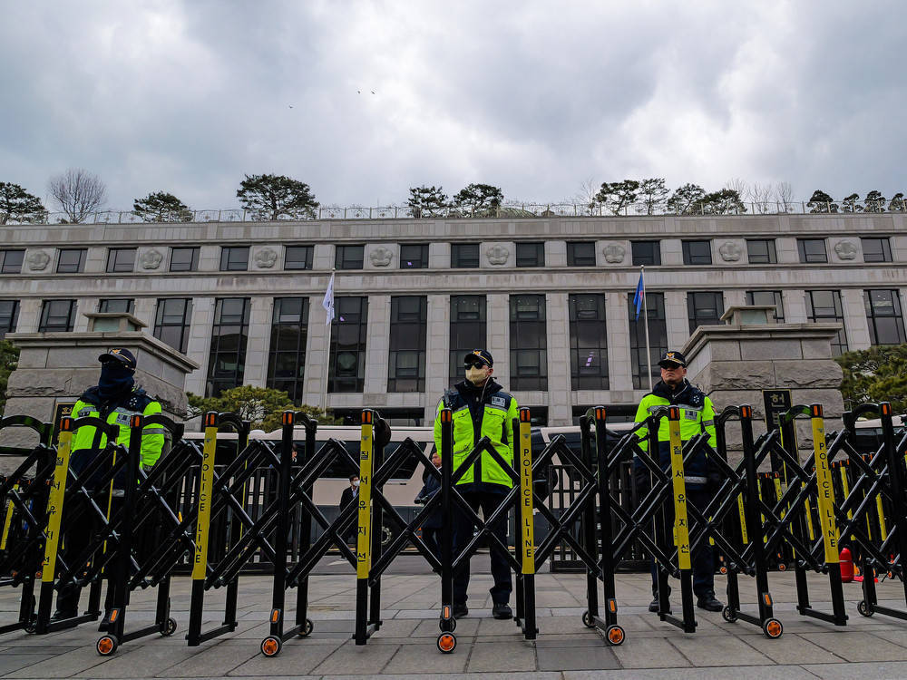 韩国部分遭弹劾官员已复职 尹锡悦弹劾案判决结果下周出炉？