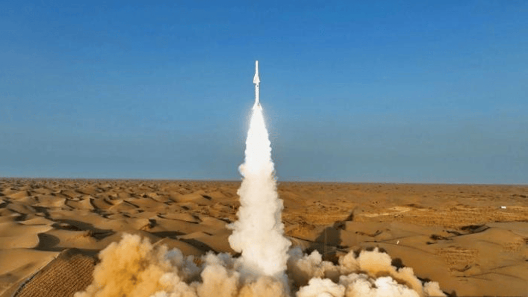 中国“飞天二号”成功试射：一小时打遍全球成真，X-51A望尘莫及